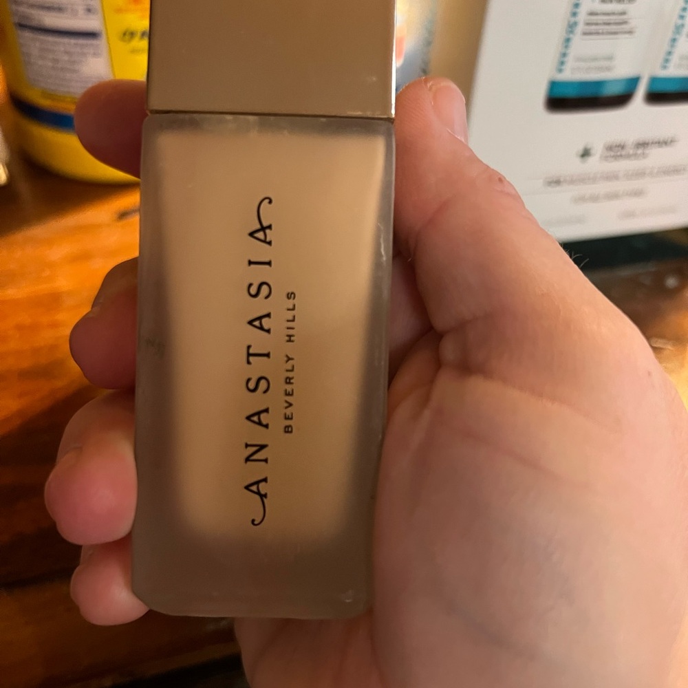 Anastasia Beverly Hills Foundation - Tan